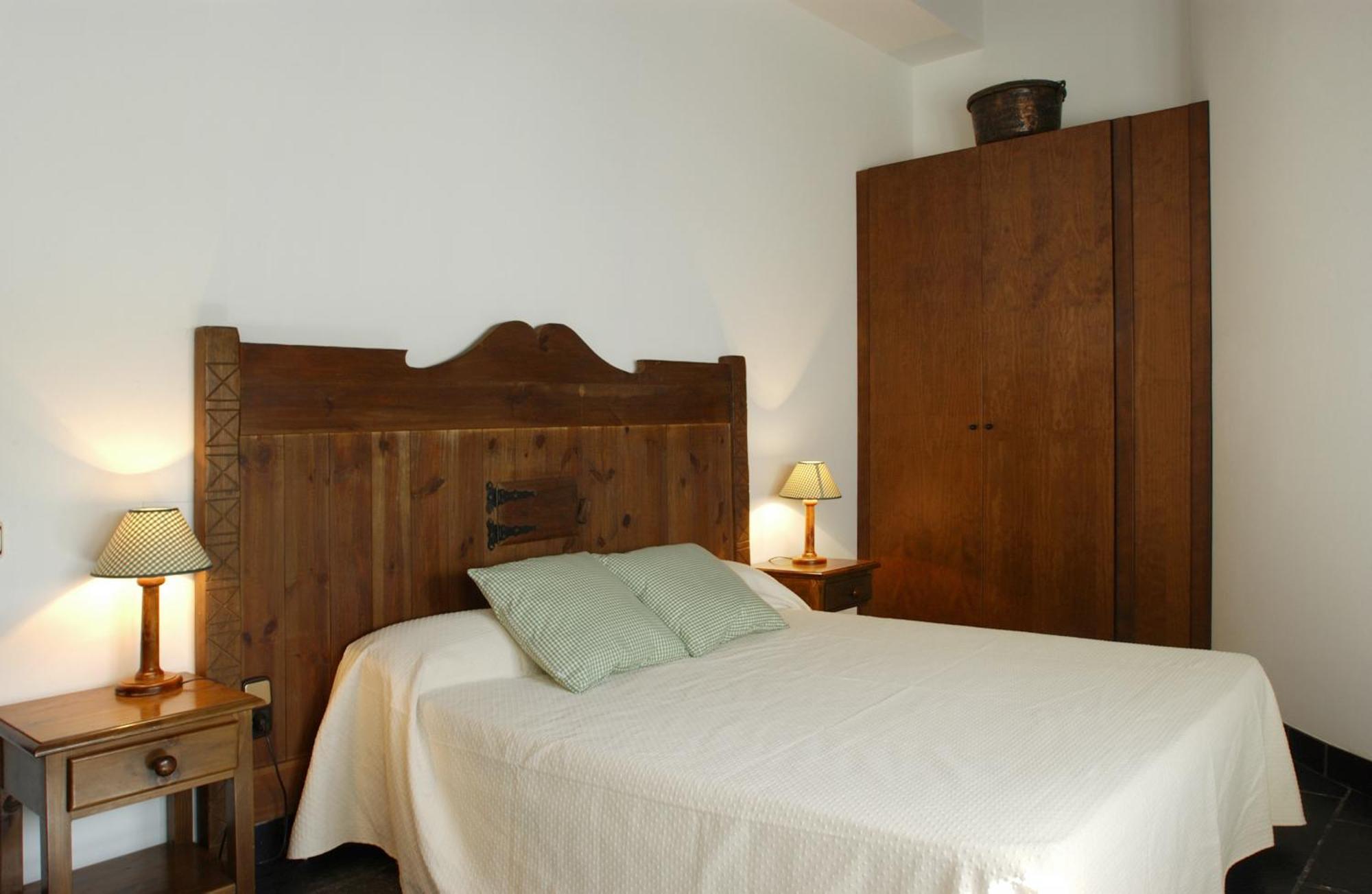 Apartamentos Linsoles Эристе Экстерьер фото