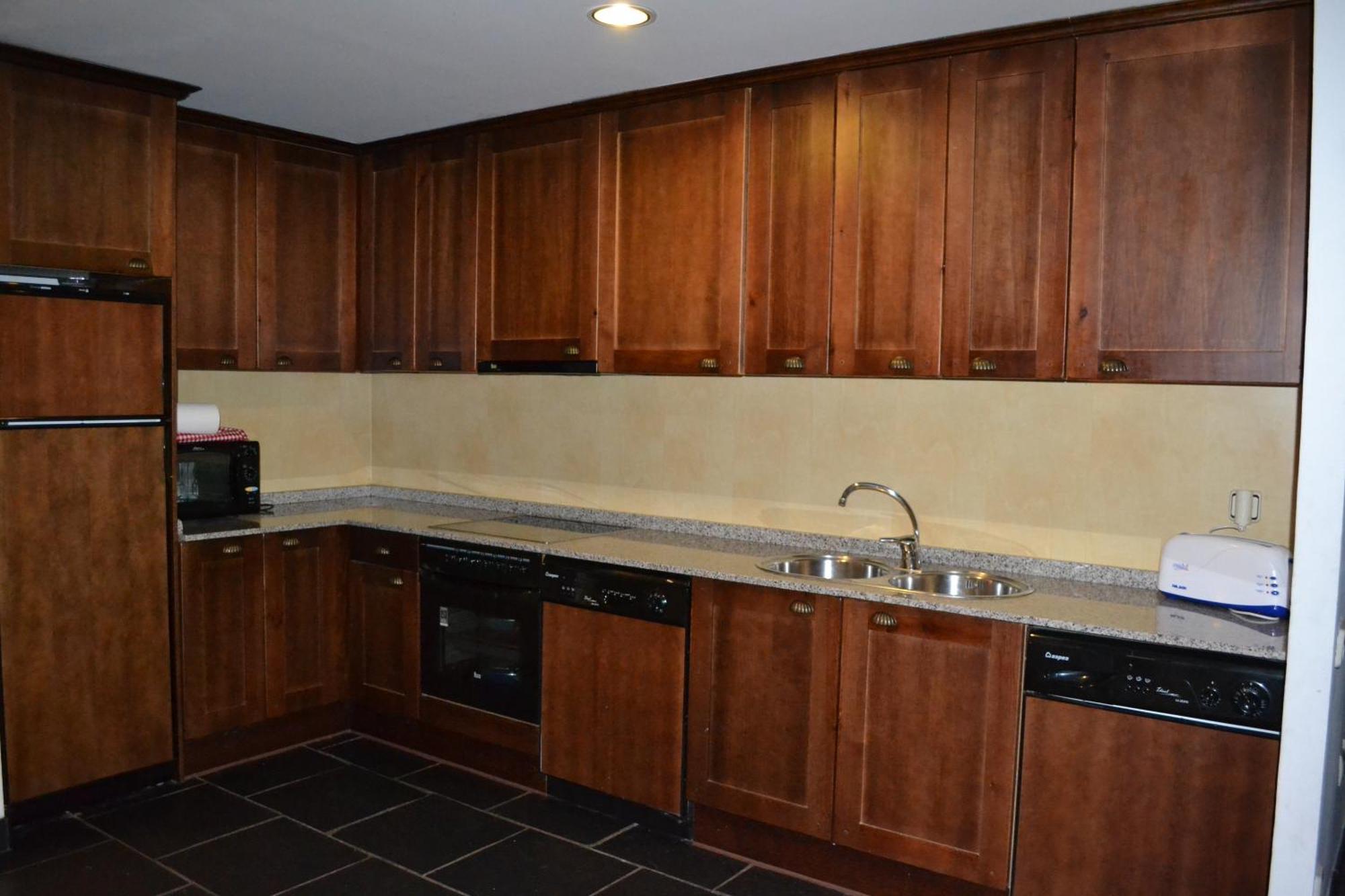 Apartamentos Linsoles Эристе Экстерьер фото