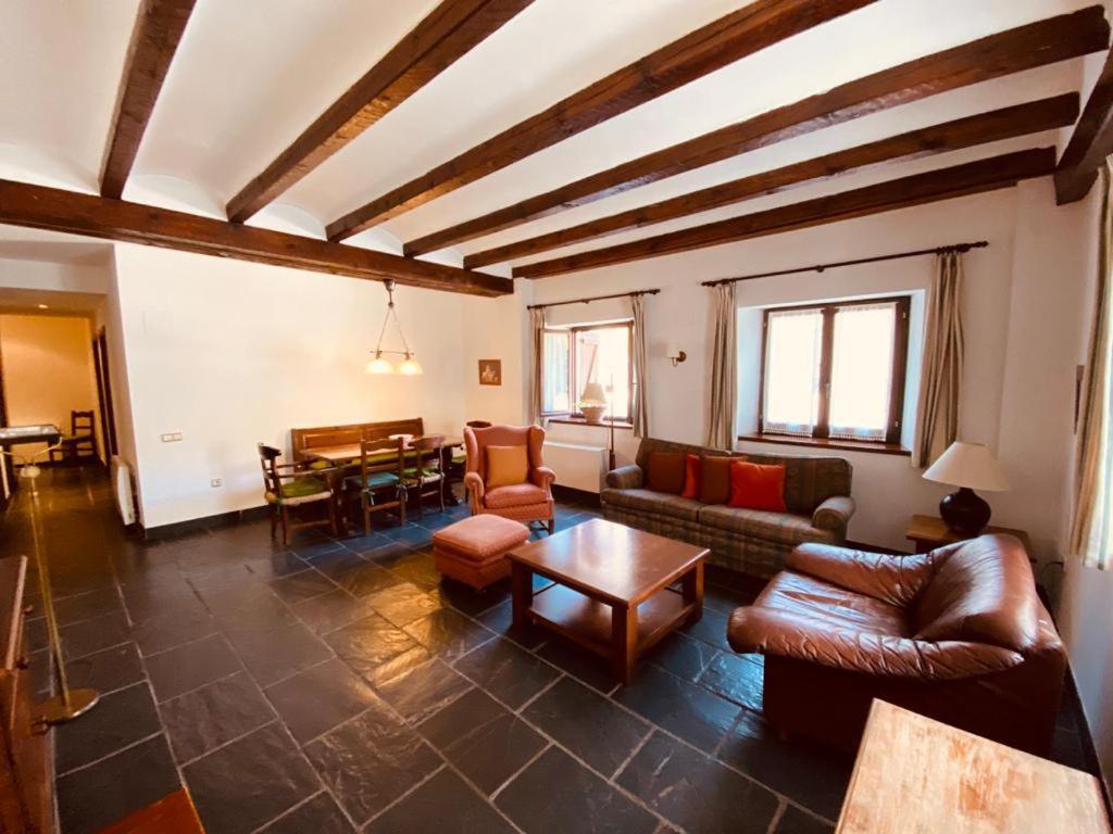 Apartamentos Linsoles Эристе Экстерьер фото