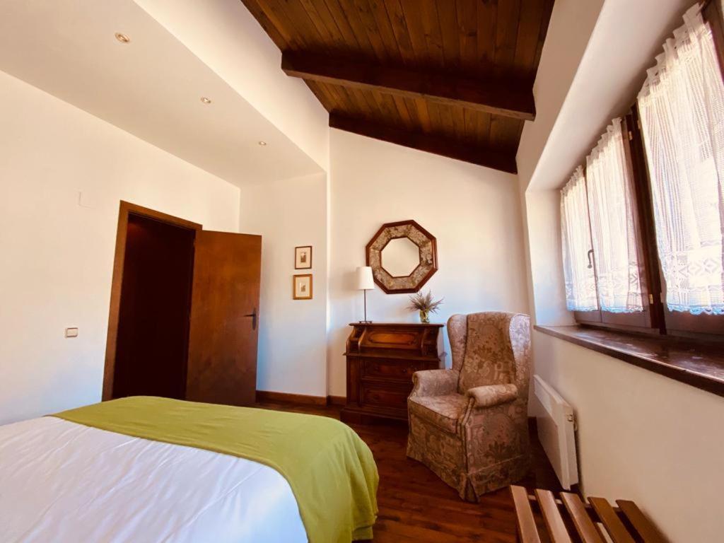 Apartamentos Linsoles Эристе Экстерьер фото
